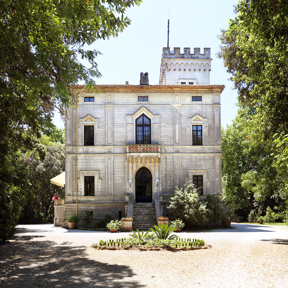 Wedding Venue in Tuscany - Historic Villa on the Lake